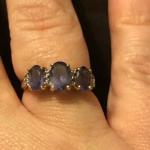 Iolite and gold ring